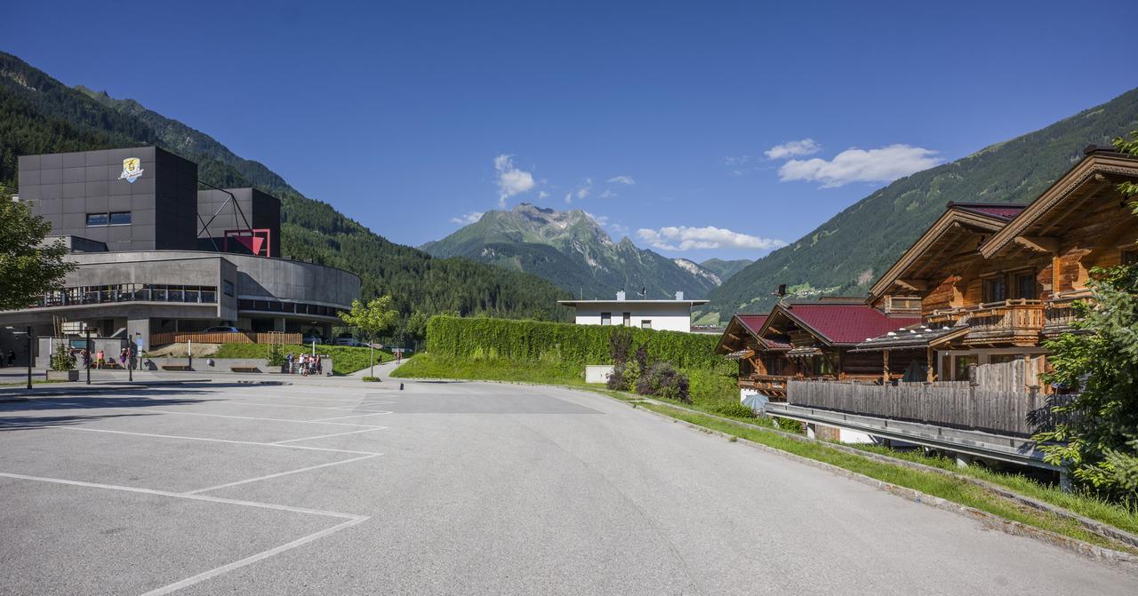 Alpenchalet Bruecke Майрхофен Экстерьер фото